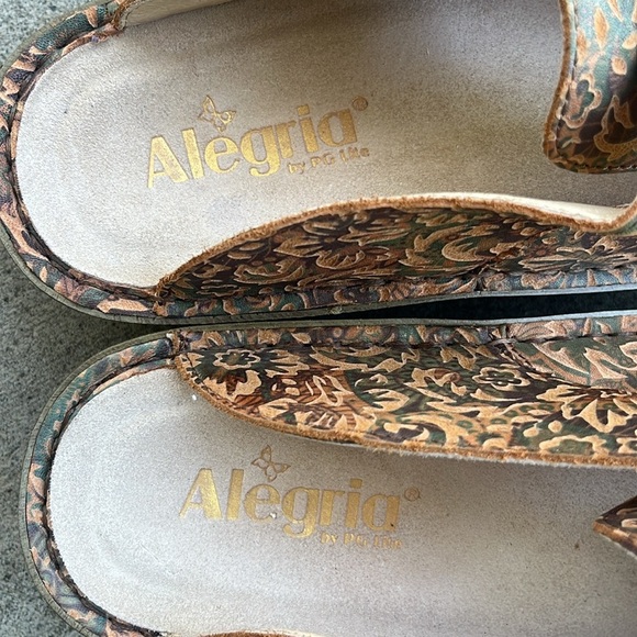 ALEGRIA Classic Tooled Leather Clogs Size 42 - Picture 2 of 12